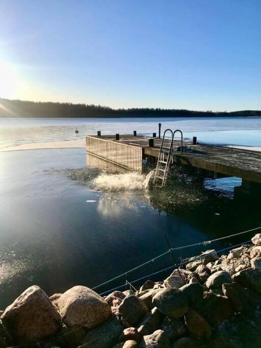 Sjoestuga/Gaesthus I Skaergarden. Åkersberga Kültér fotó